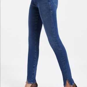 GOOD AMERICAN GOOD LEGS SKINNY TWISTED SLIT